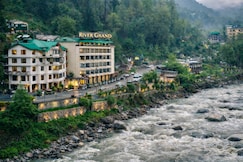 The River Grand, Manali