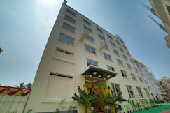 Mantris Hotel, Bobbili