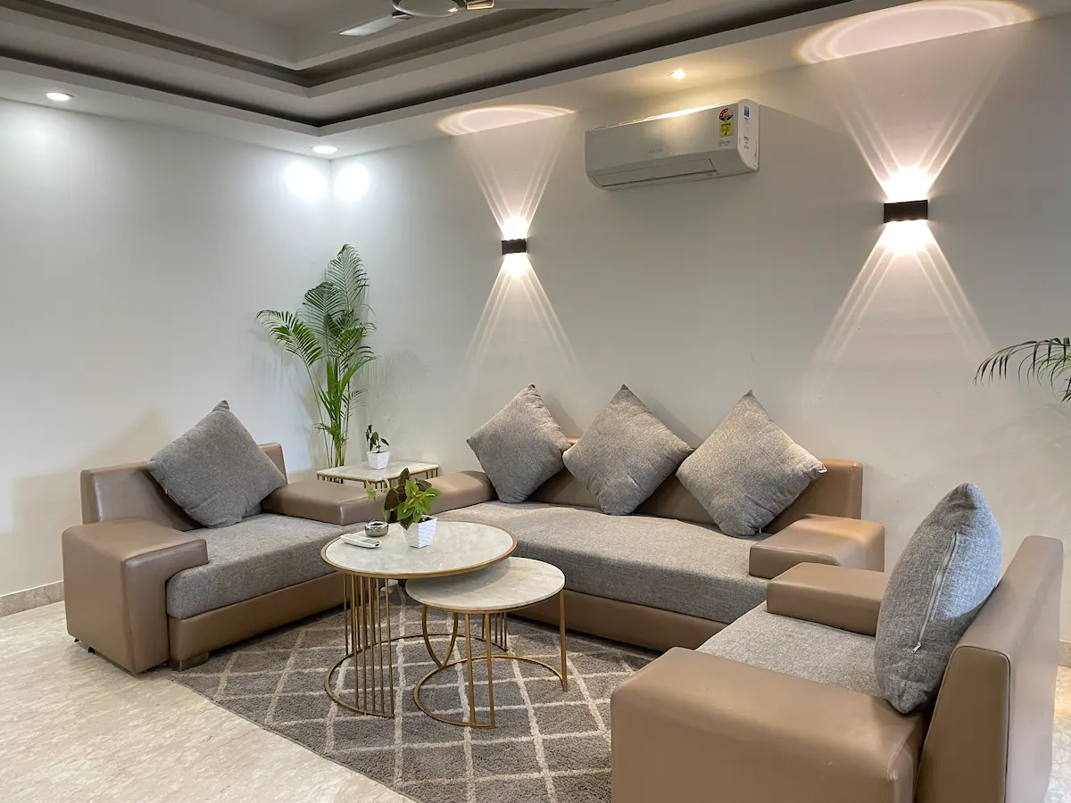 BedChambers Luxurious | Entire 3BHK Apartment @Artemis