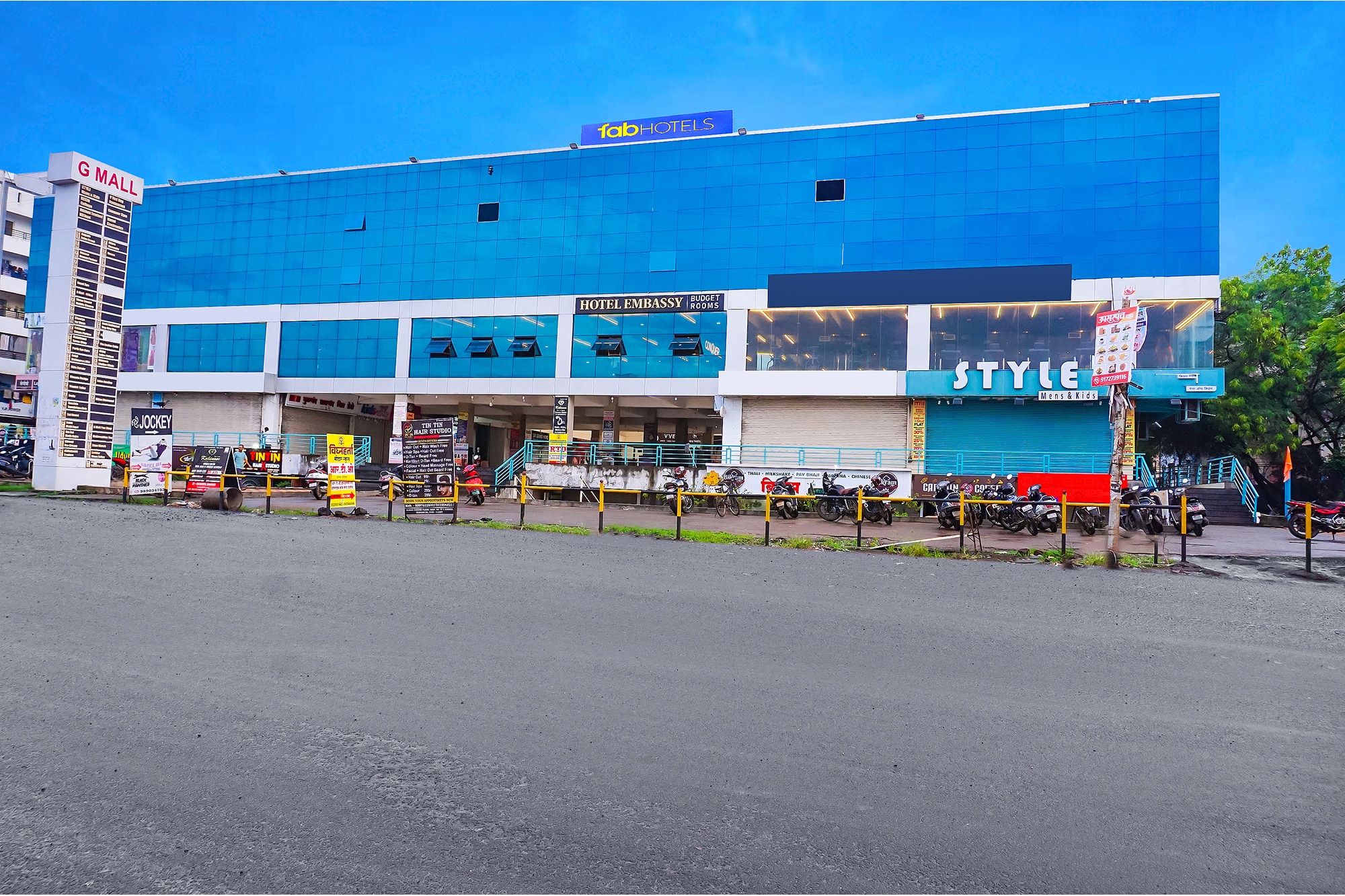 FabHotel Embassy - Nr. Amanora Mall, Pune - Tap to explore photos