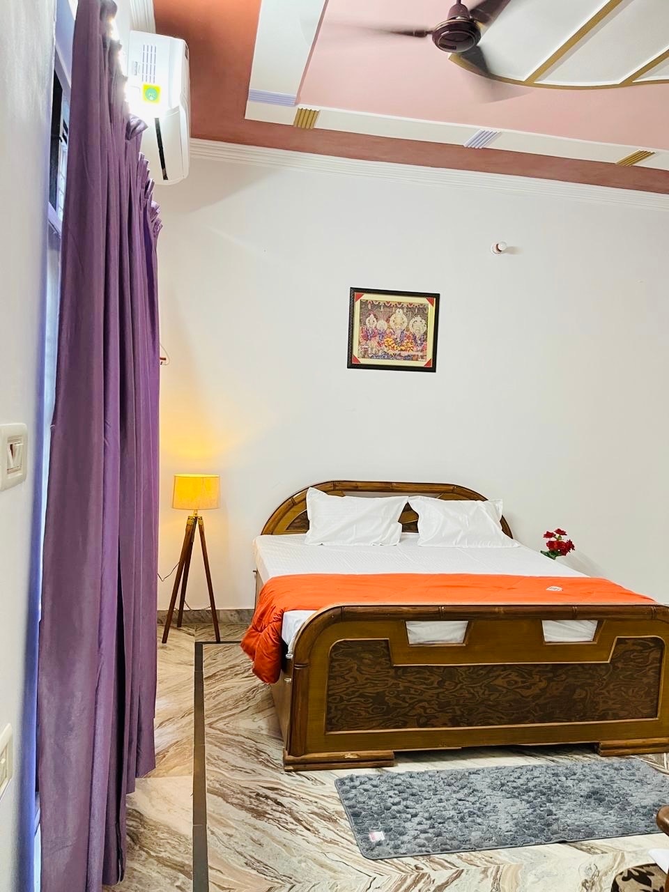 The green HomeStay apartment - Tap to explore photos