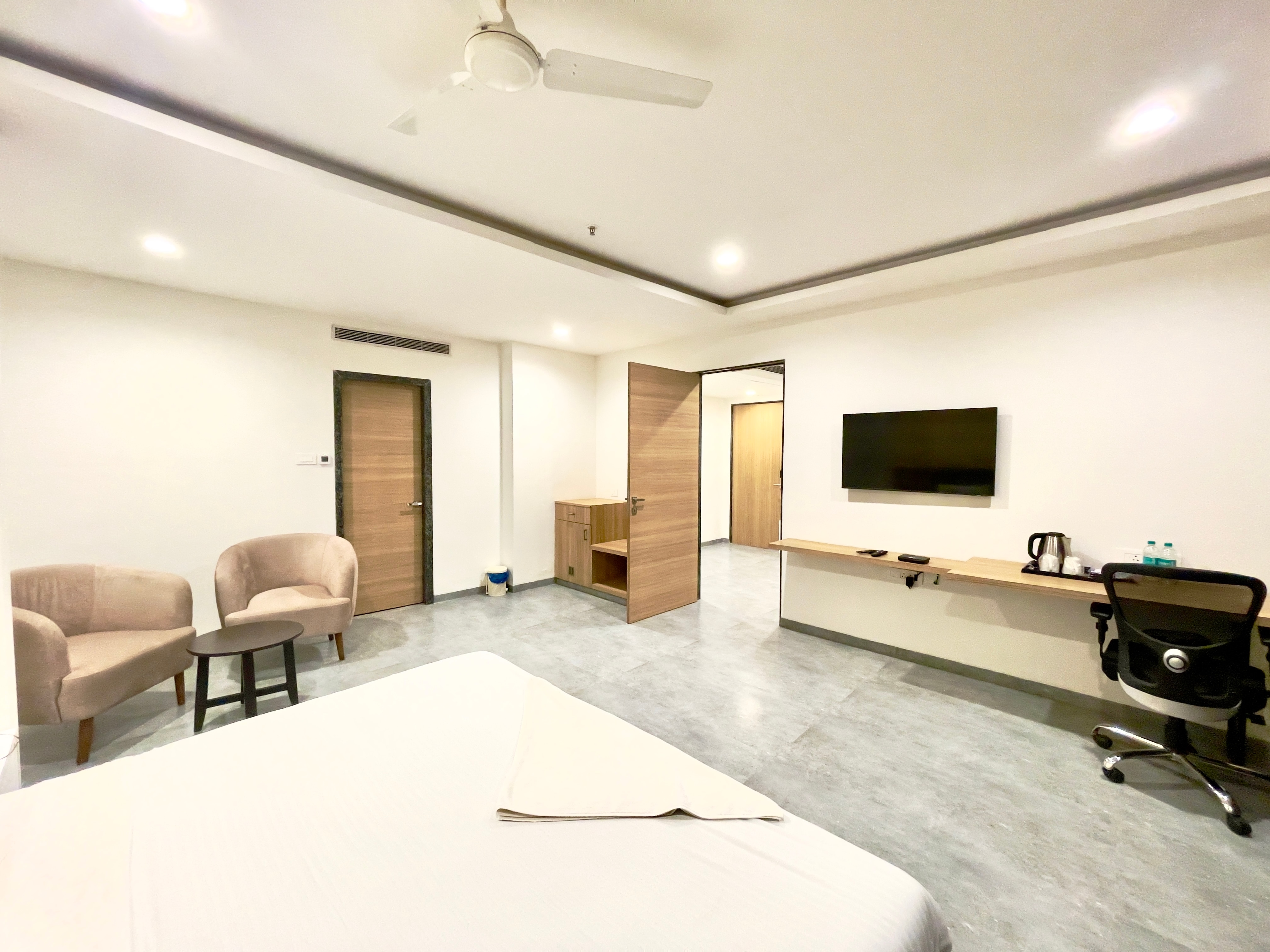Hotel Chanakya - Tap to explore photos