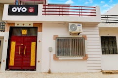 Hotel O Aadya Home Stay, Ayodhya