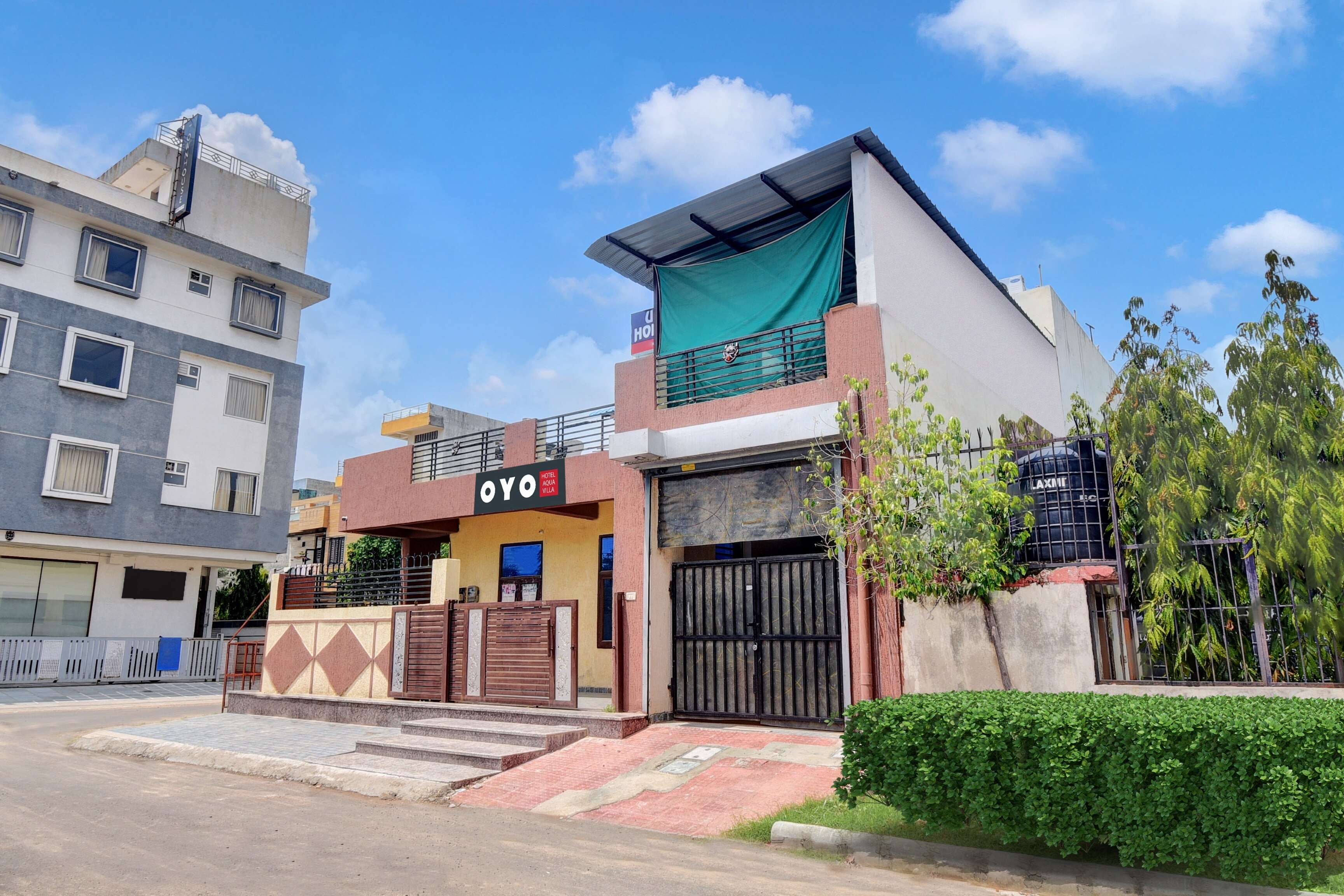 OYO 827228 Urban Homestay - Tap to explore photos