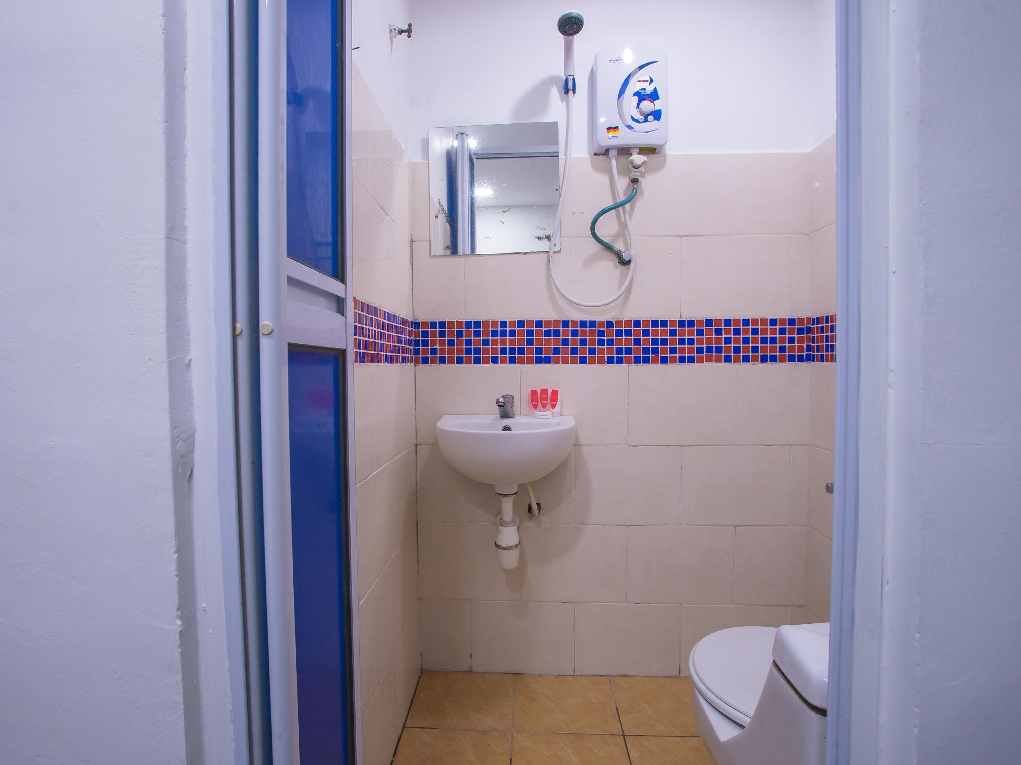 Oyo 89450 Hotel Taj Inn Seksyen 13 Shah Alam Price Address Reviews
