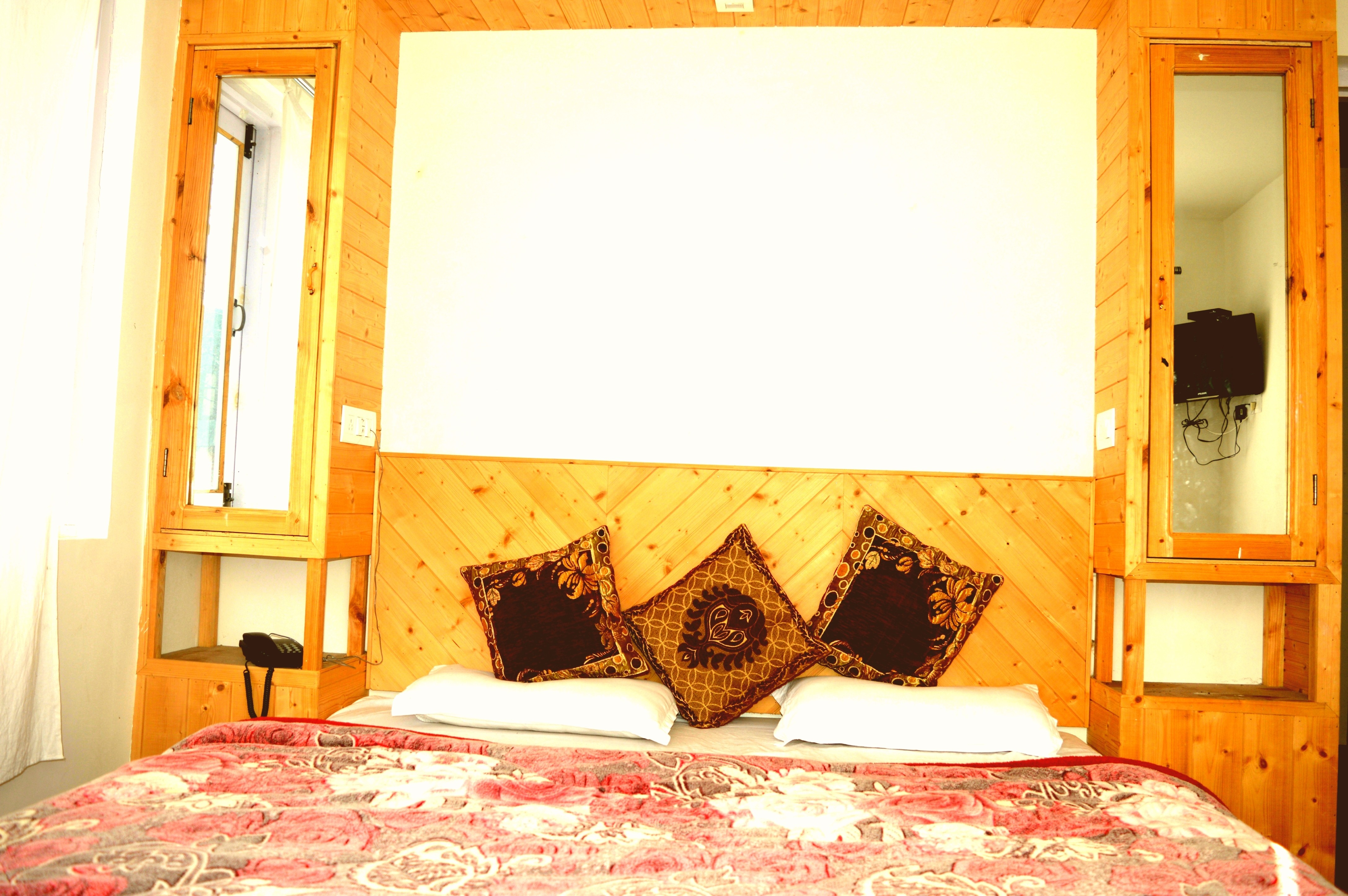 Pahalgam Villas - Tap to explore photos