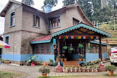 Lamas Bungalow No. 8, Darjeeling
