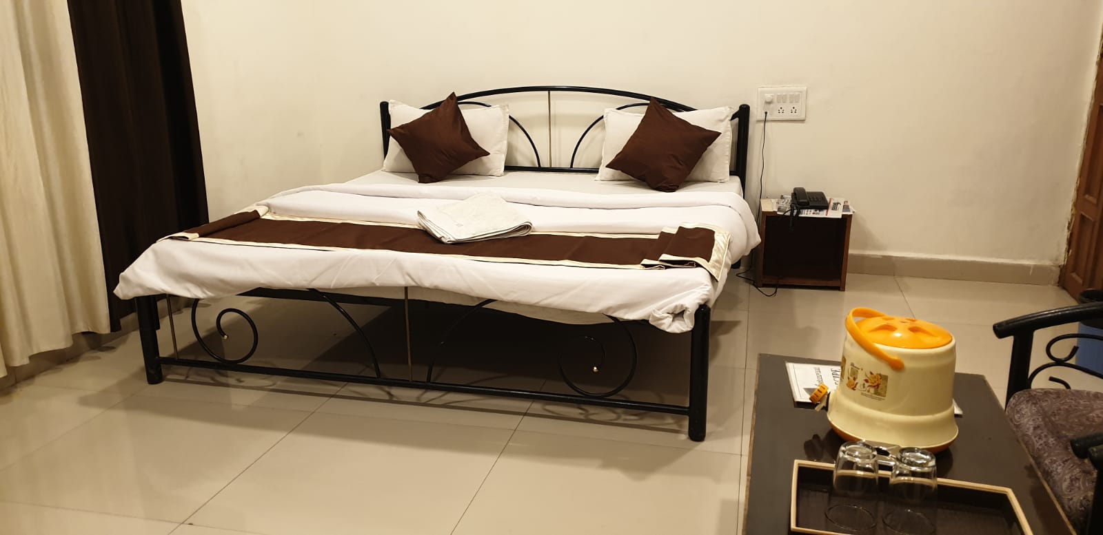 Hotel Pushpakdham - Tap to explore photos