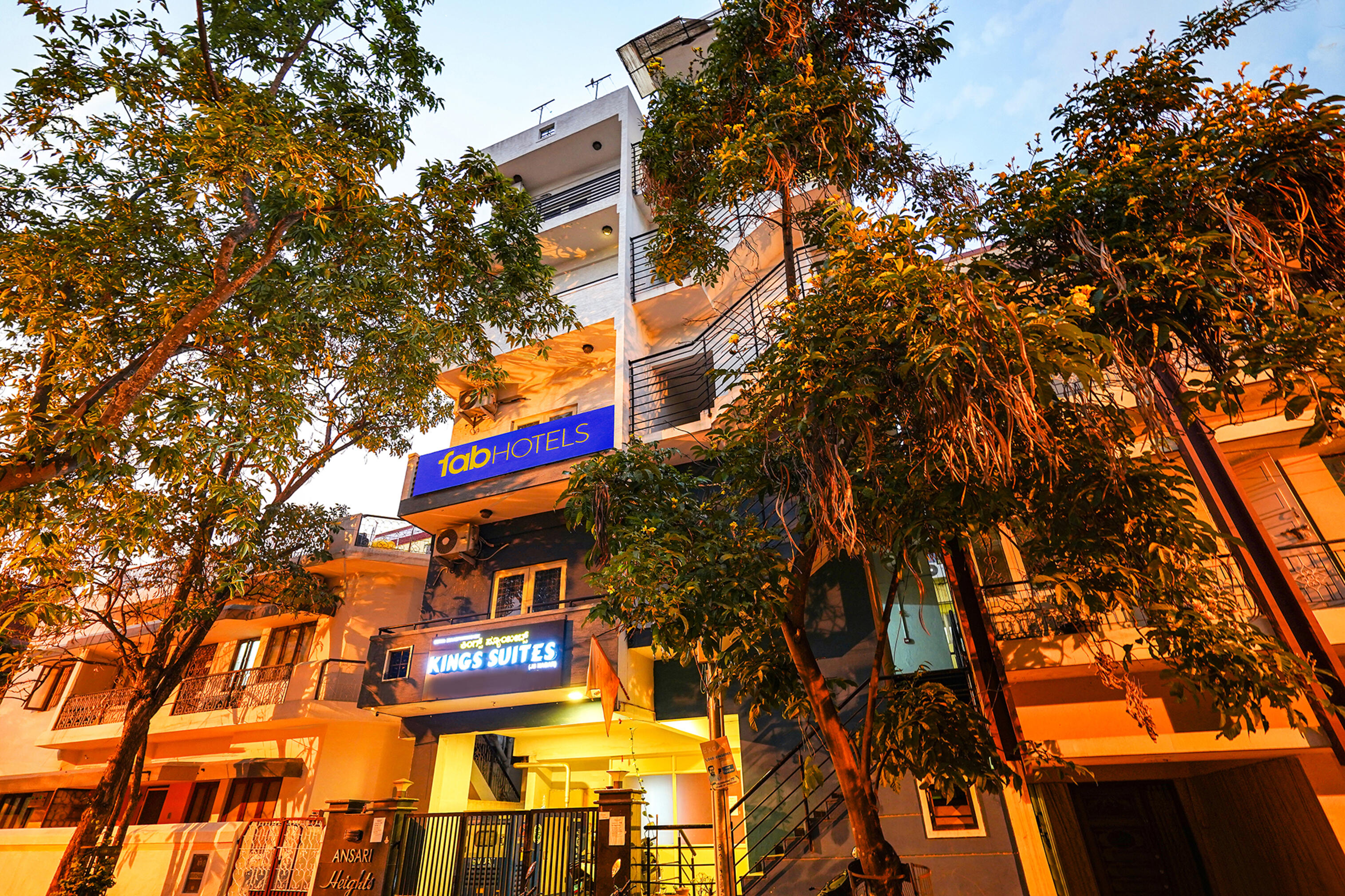 FabExpress Kings Suites - Nr. Banaswadi Main Road - Tap to explore photos