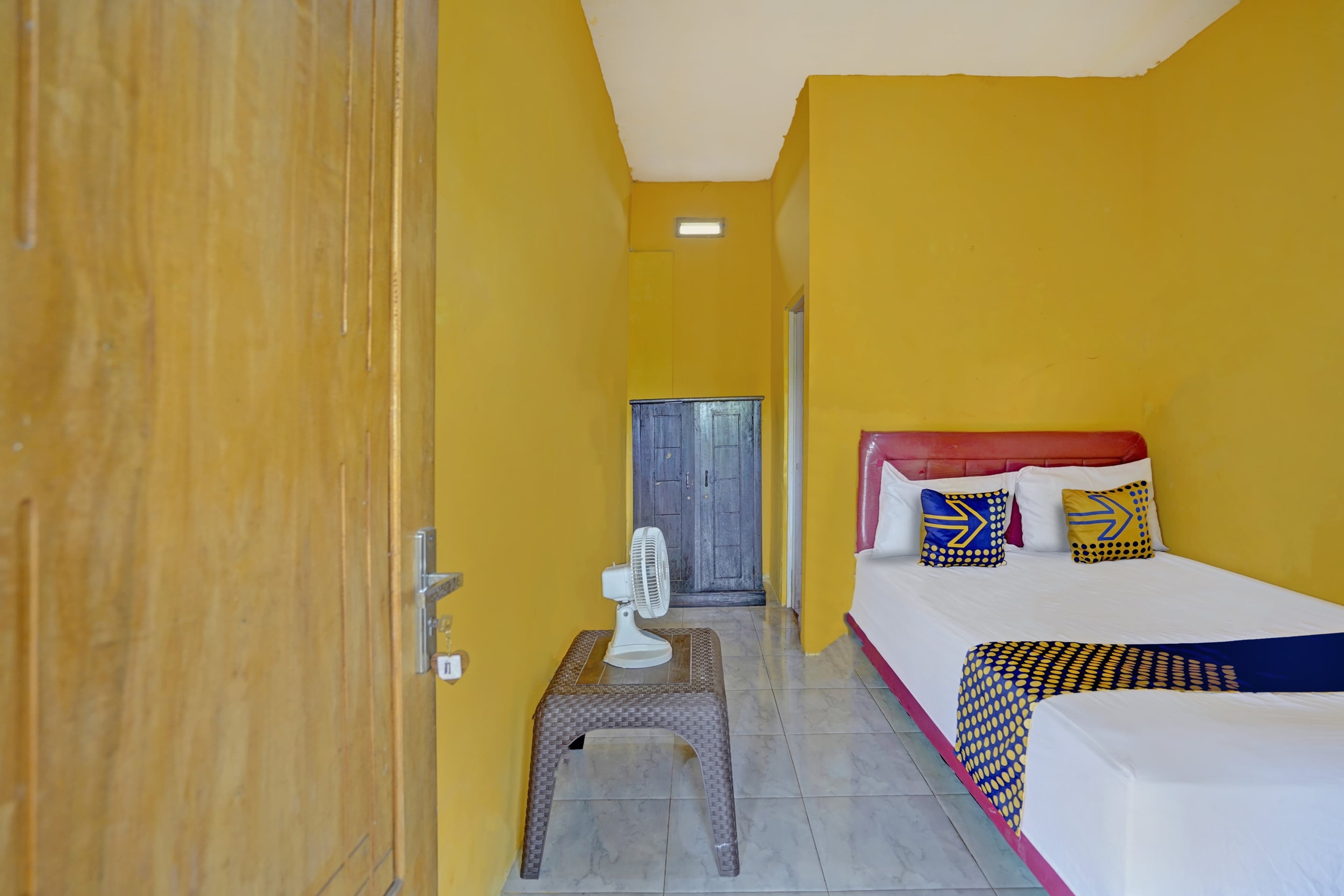 SPOT ON 92827 Anisah Adil Homestay Syariah - Tap to explore photos