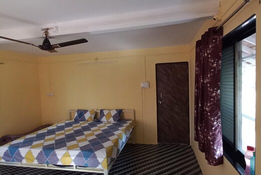 Jui's House Dive & Dine Beach Homestay