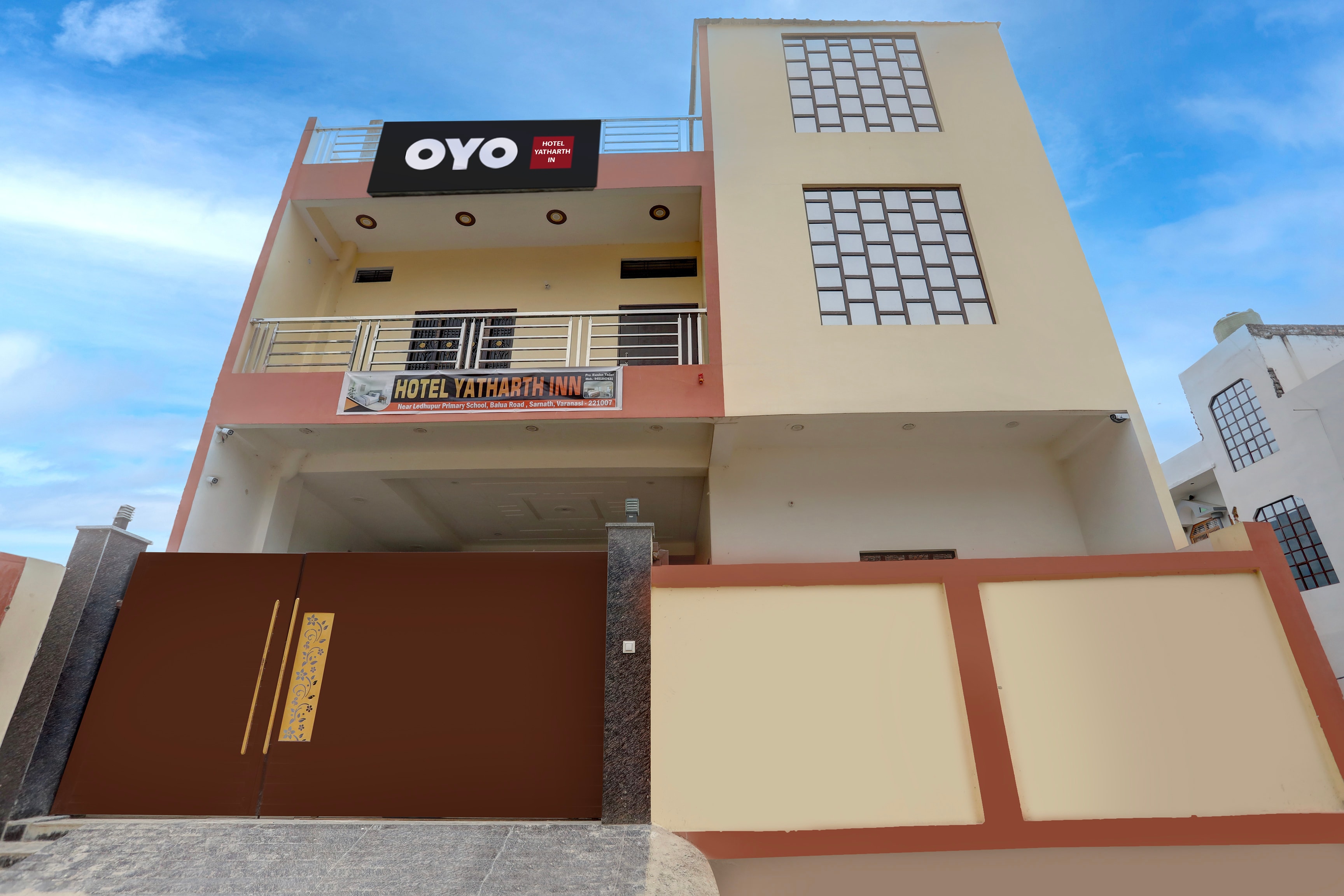 Hotel O Yatharth Inn Paying Guest House - Tap to explore photos