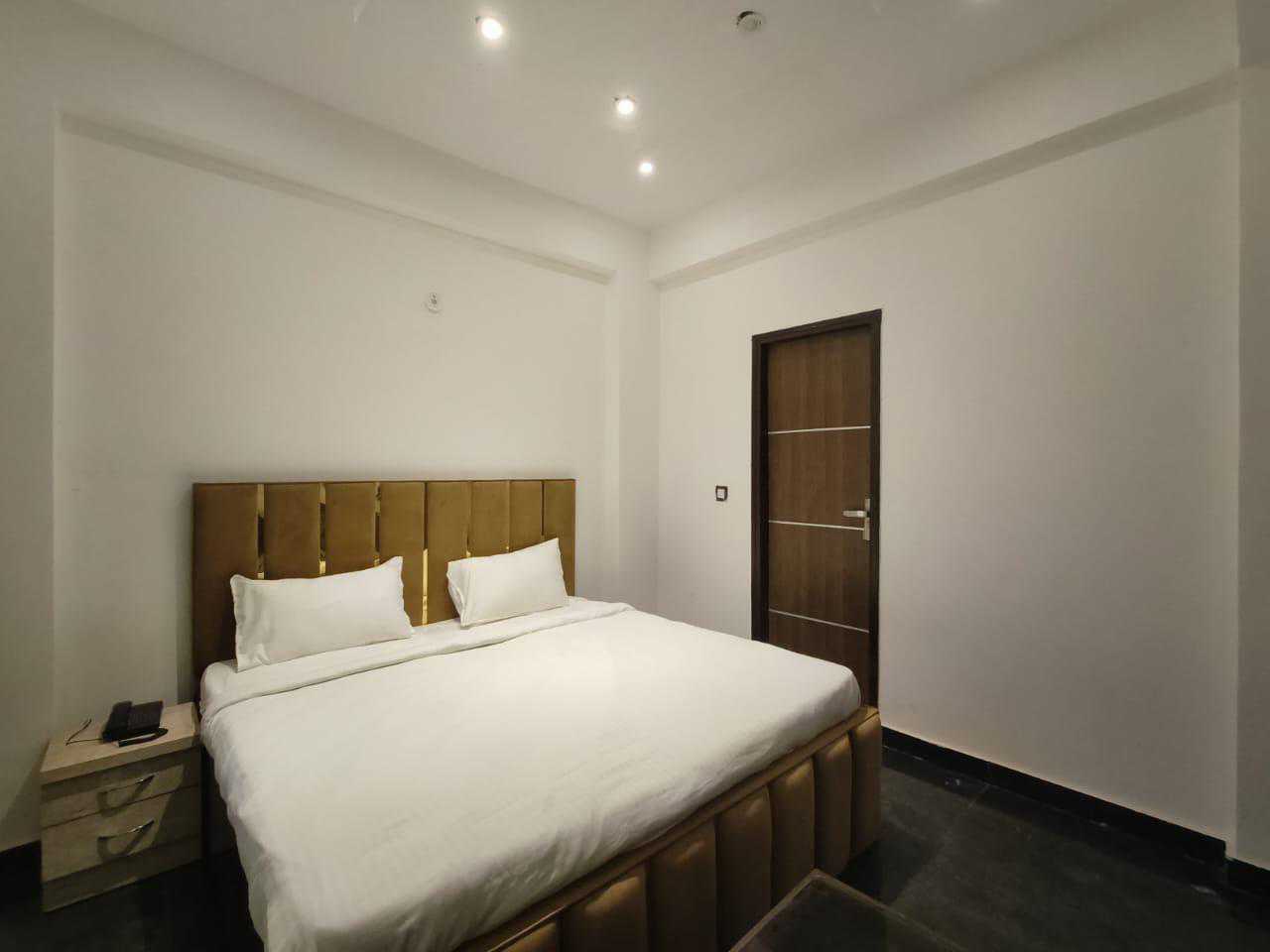Flagship New Signature Hotel Near Iskcon Temple Noida - Tap to explore photos