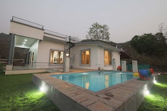 Enchanting Pastures by VEO - Part of StayVista, Khopoli