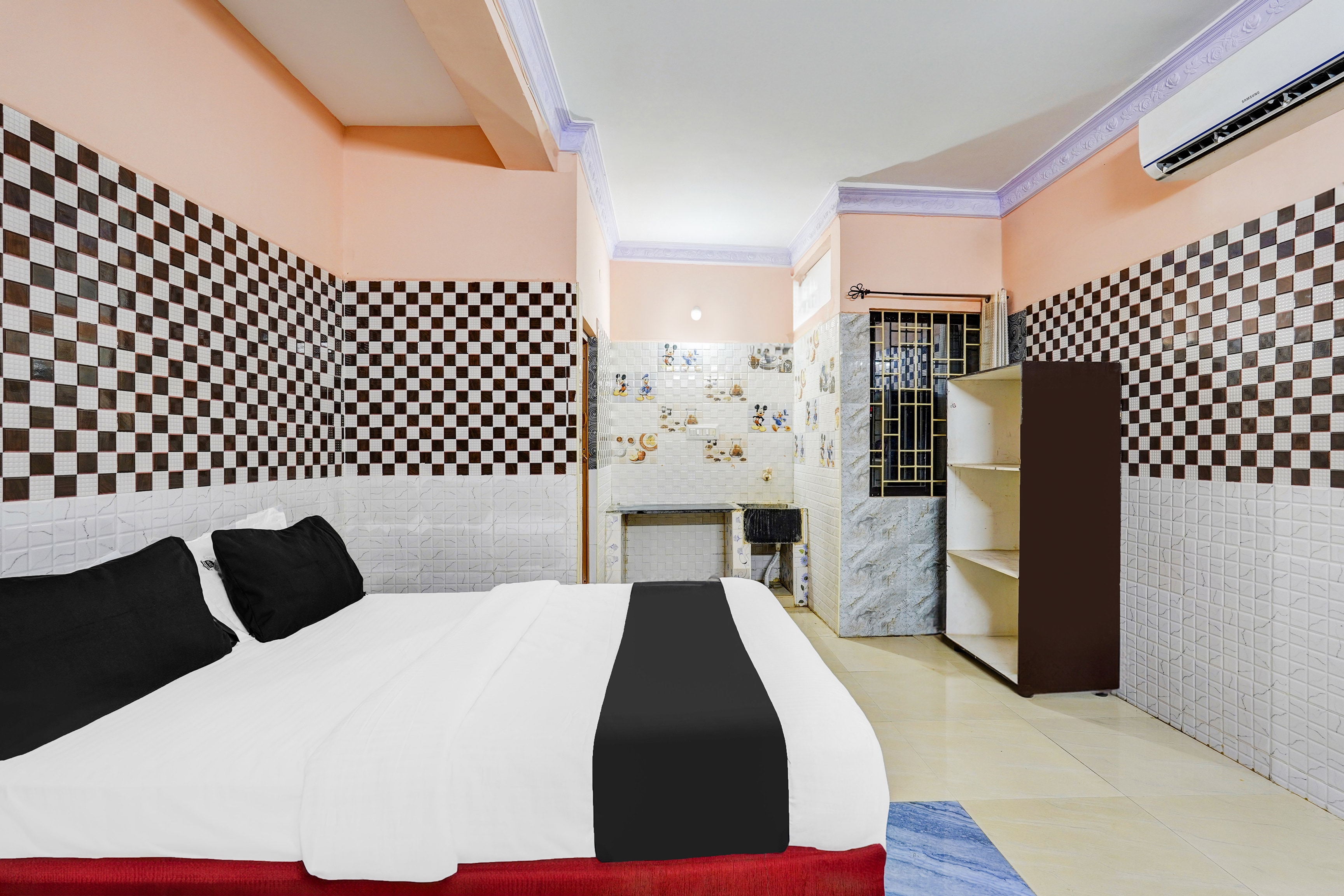 Hotel O VIT Road Vellore - Tap to explore photos