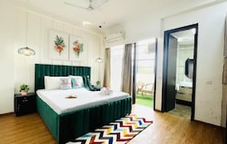 Service Apartment