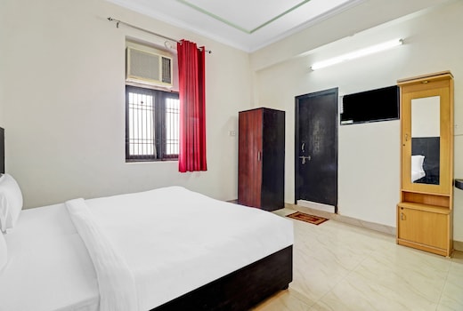 Hotel O White House