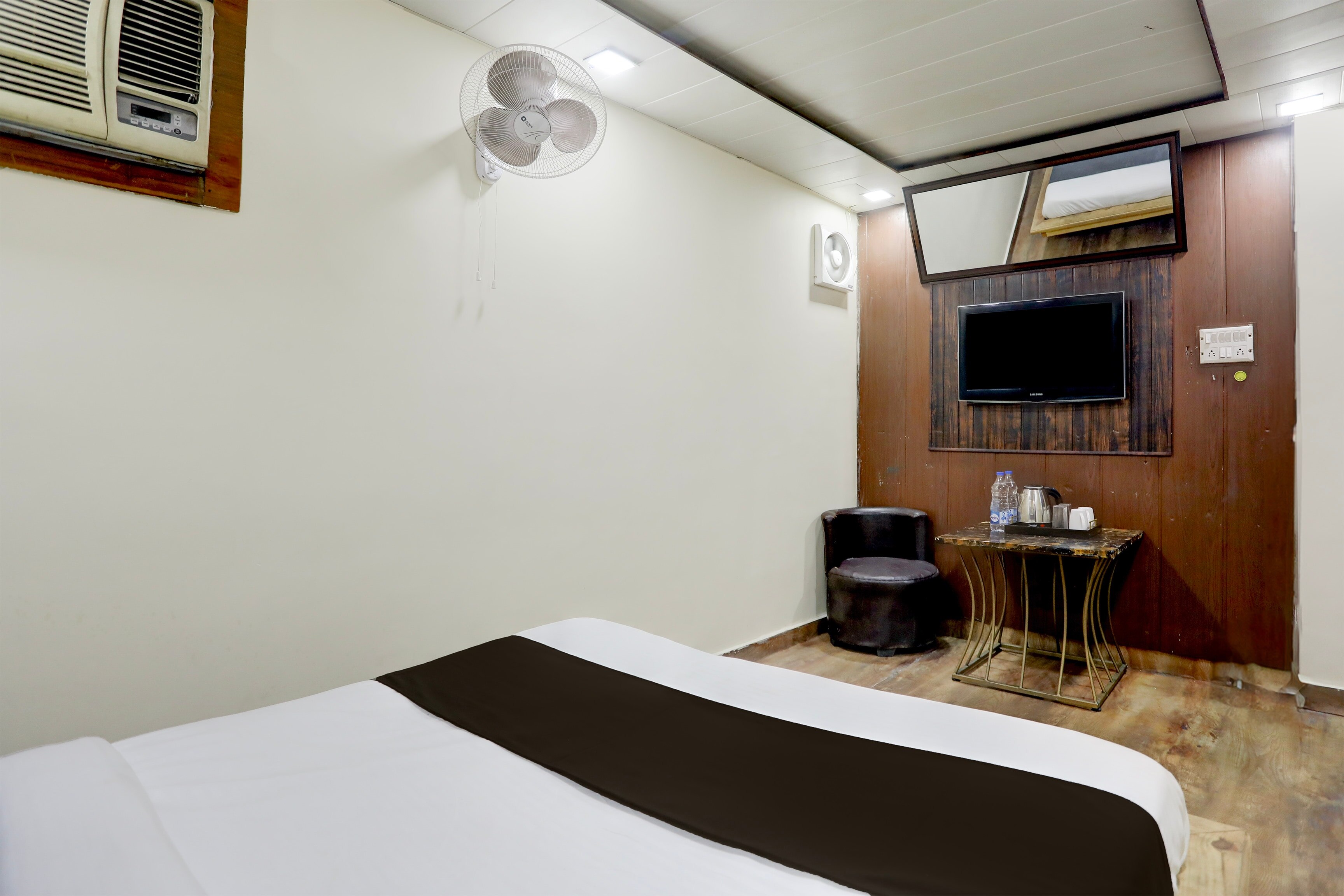 Hotel O 822747 HOTEL SHIPRAJ INN - Tap to explore photos