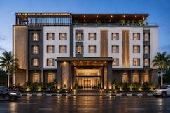 Clubhouse Vytilla Kochi by CheckIn, Cochin