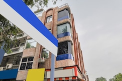 Hotel O Akash Continental, Delhi