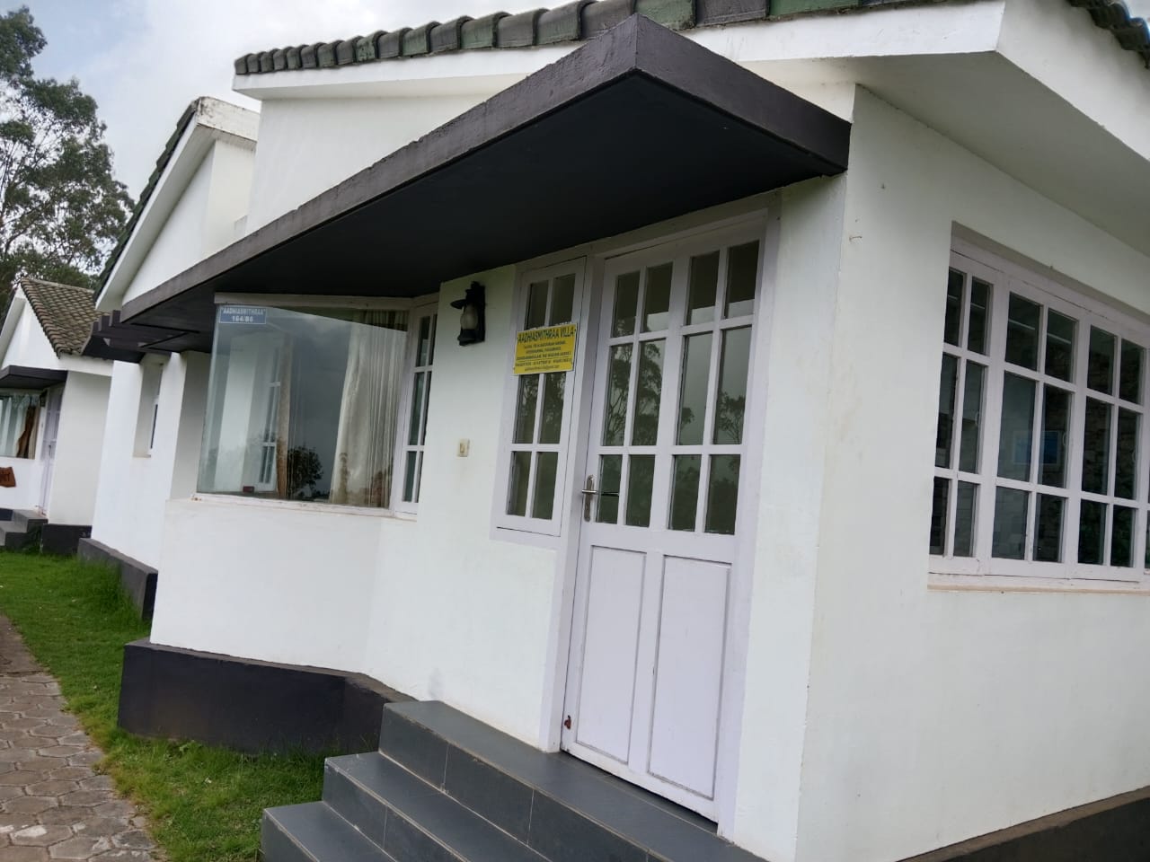 Aadhiasmithraa Villa - Tap to explore photos