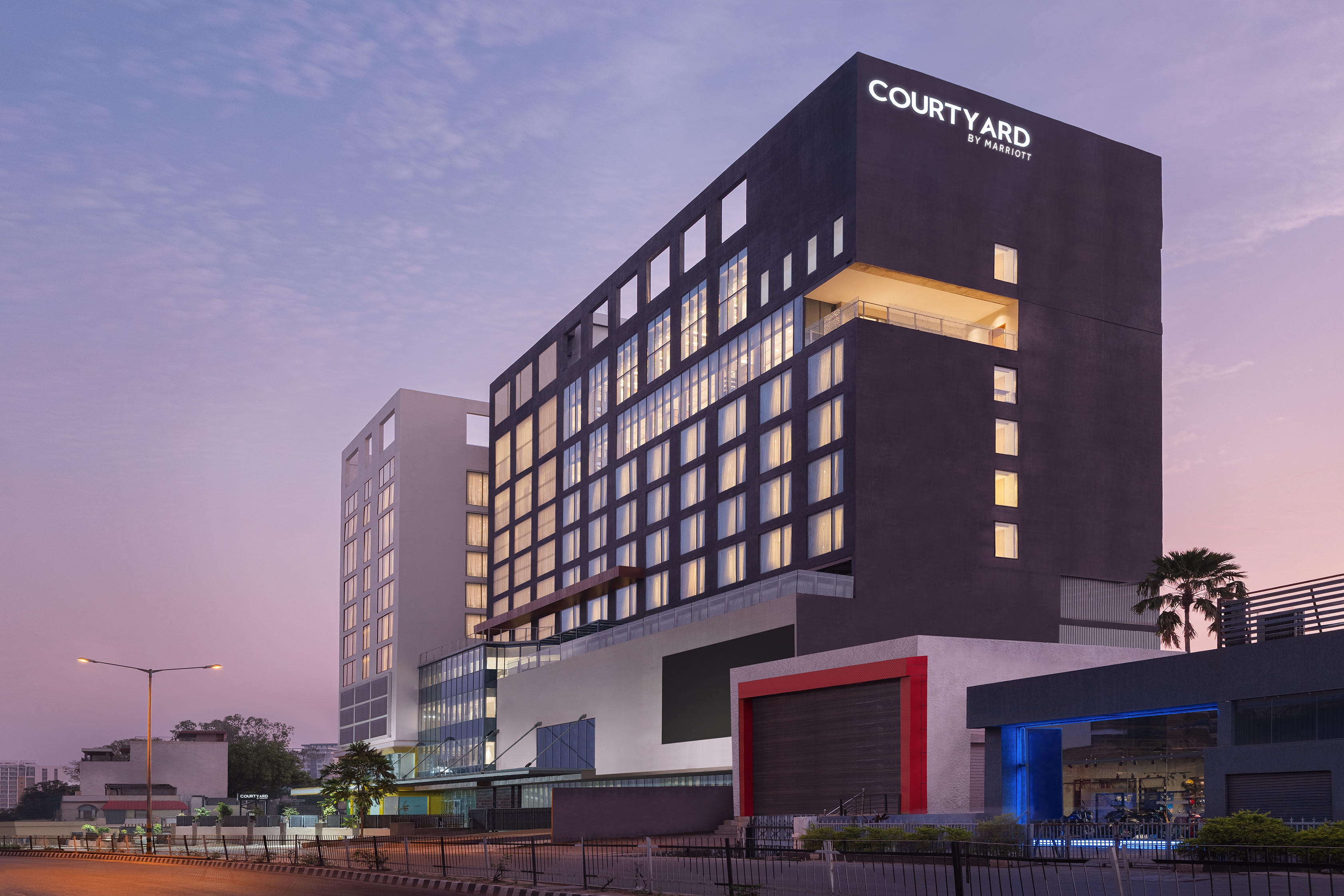 Courtyard By Marriott Ranchi - Tap to explore photos