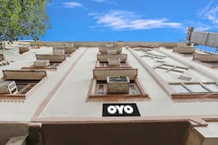 Hotel O Delhi Empire, Delhi