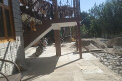 1BK with Private Bathtub and pvt Balcony, Manali