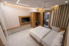 The Lavish Villa, Indore