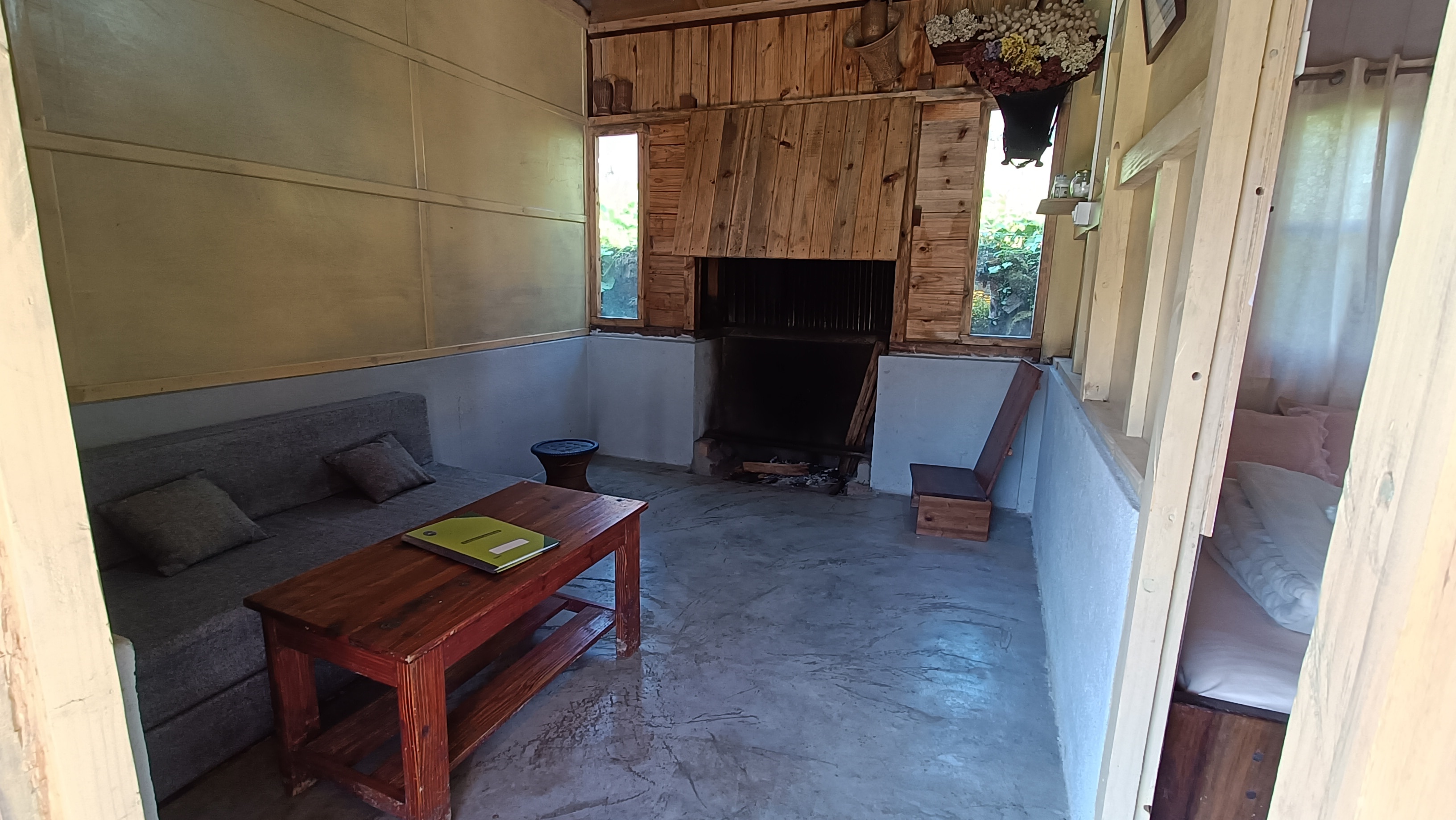 KEVISONO HOMESTAY - Tap to explore photos
