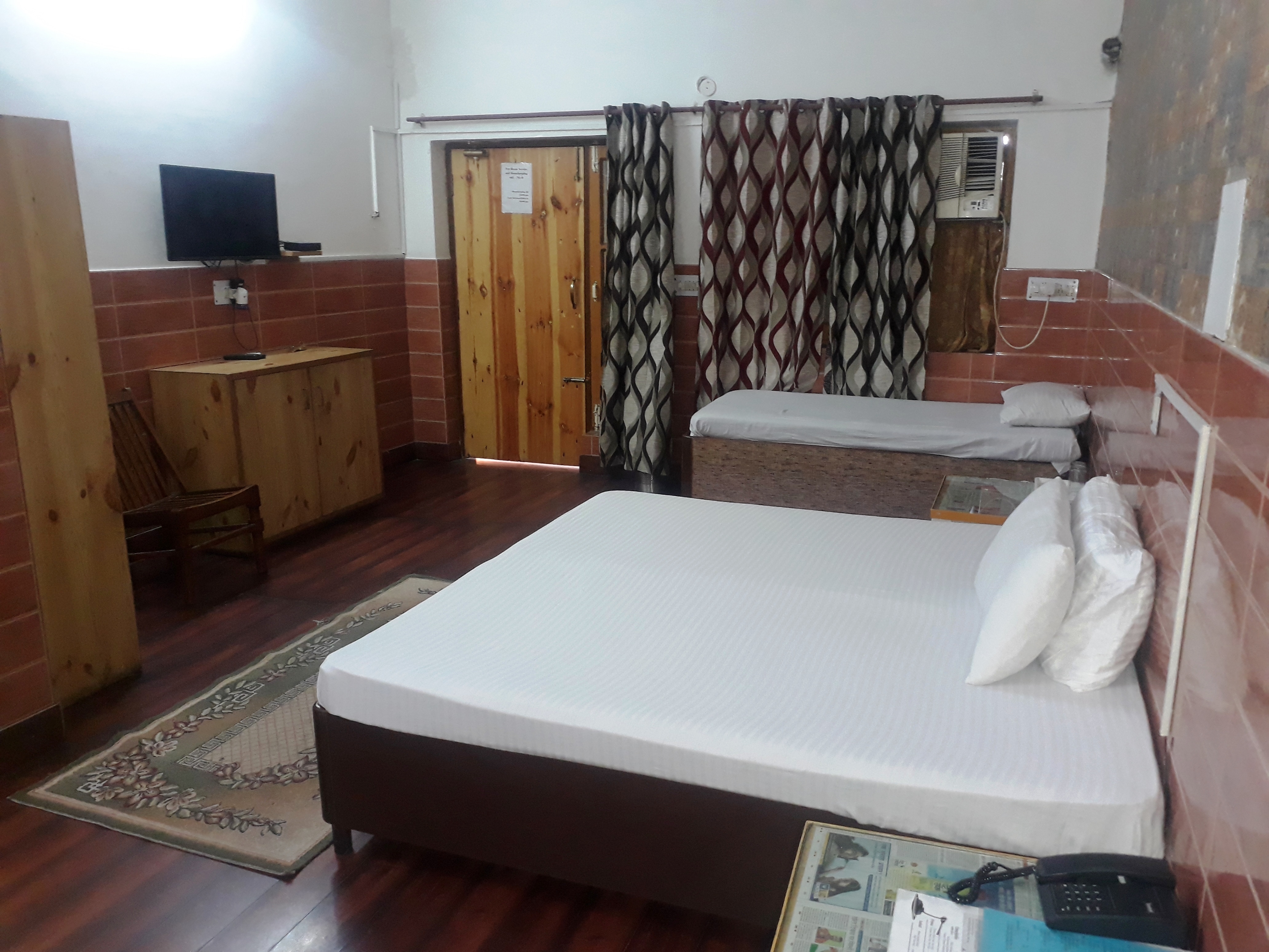HOTEL SAINA INN - Tap to explore photos
