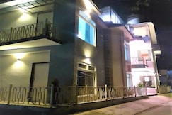 Eden Paradise Homestay | Room & Caretaker, Coonoor