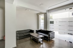 Hotel O Flora, Gurgaon