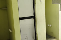 Pinaki Complex, Siwan