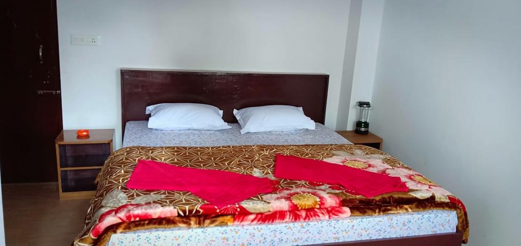 GELEKLA'S HOMESTAY - Tap to explore photos