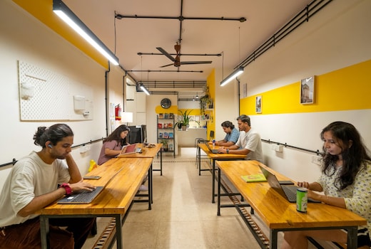 Locomo Hostel  Express - Stay Work Eat