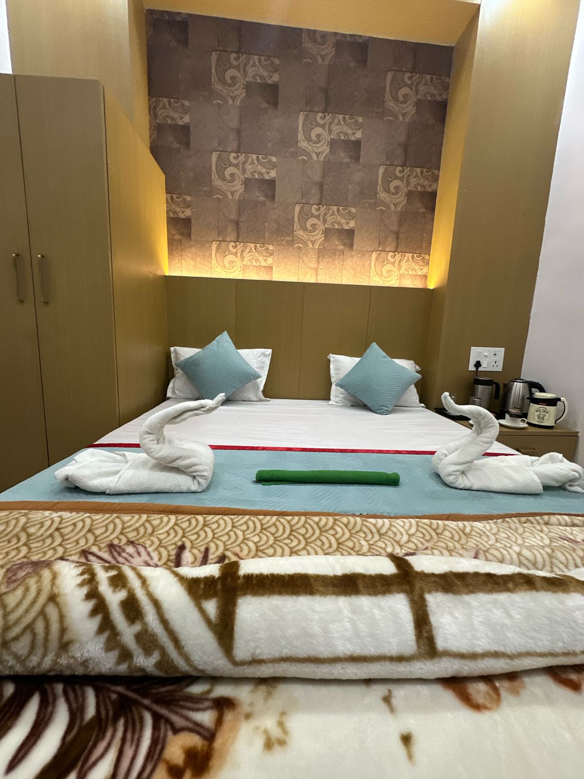 HOTEL SANGAM INN - Tap to explore photos