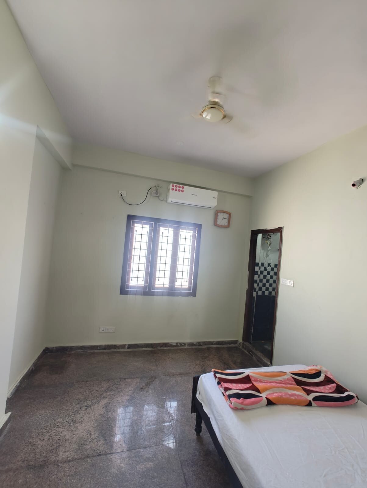 Hotel Pent House 1BHK Telangana - Tap to explore photos