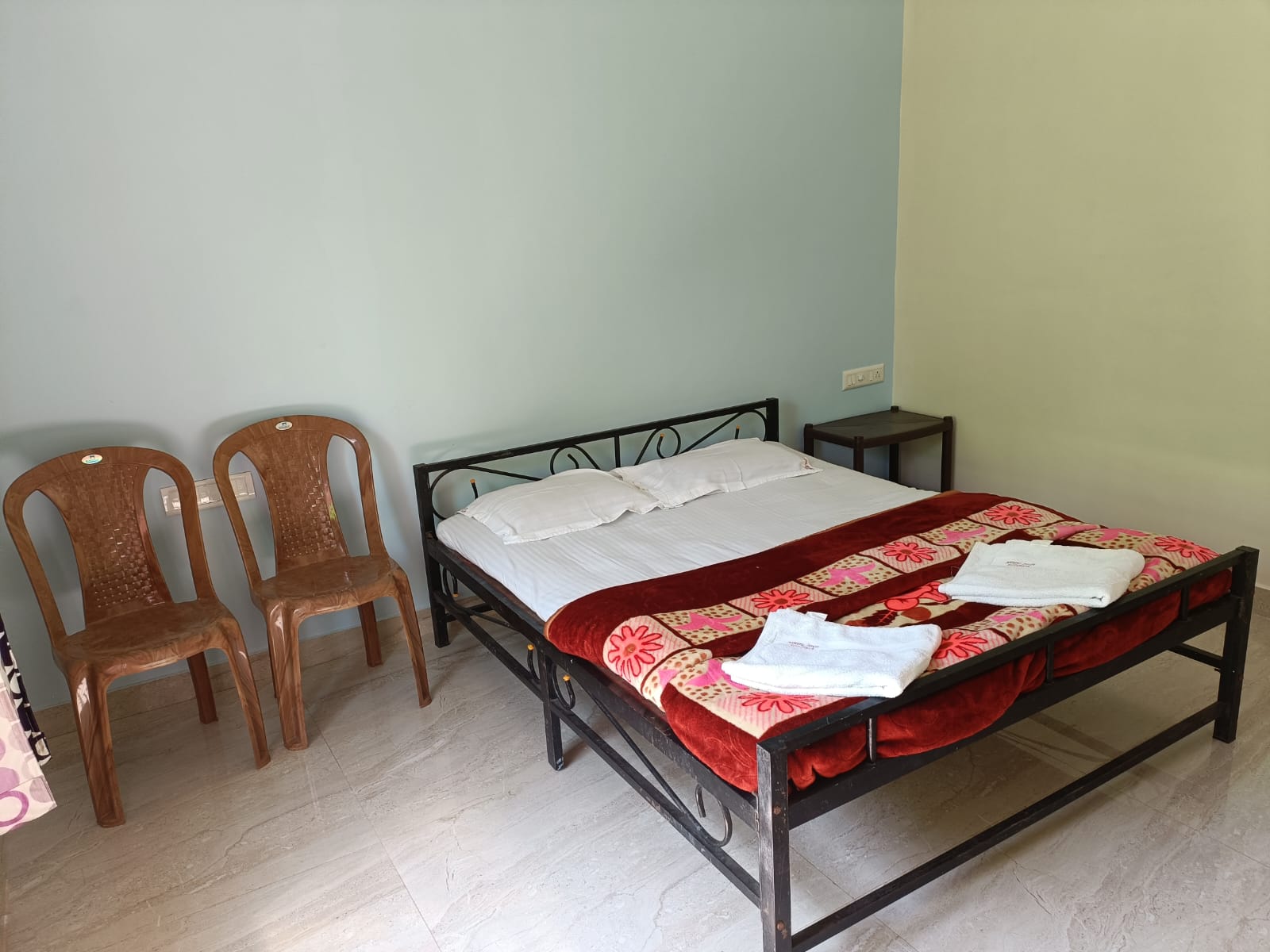 Hotel Deepak Executive - Tap to explore photos