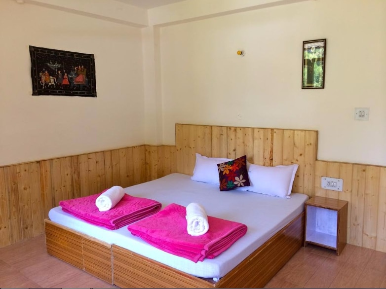 Ishant Guest House Rajgunda - Tap to explore photos