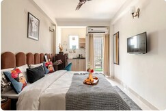 Stayo Select Stays, Gurgaon