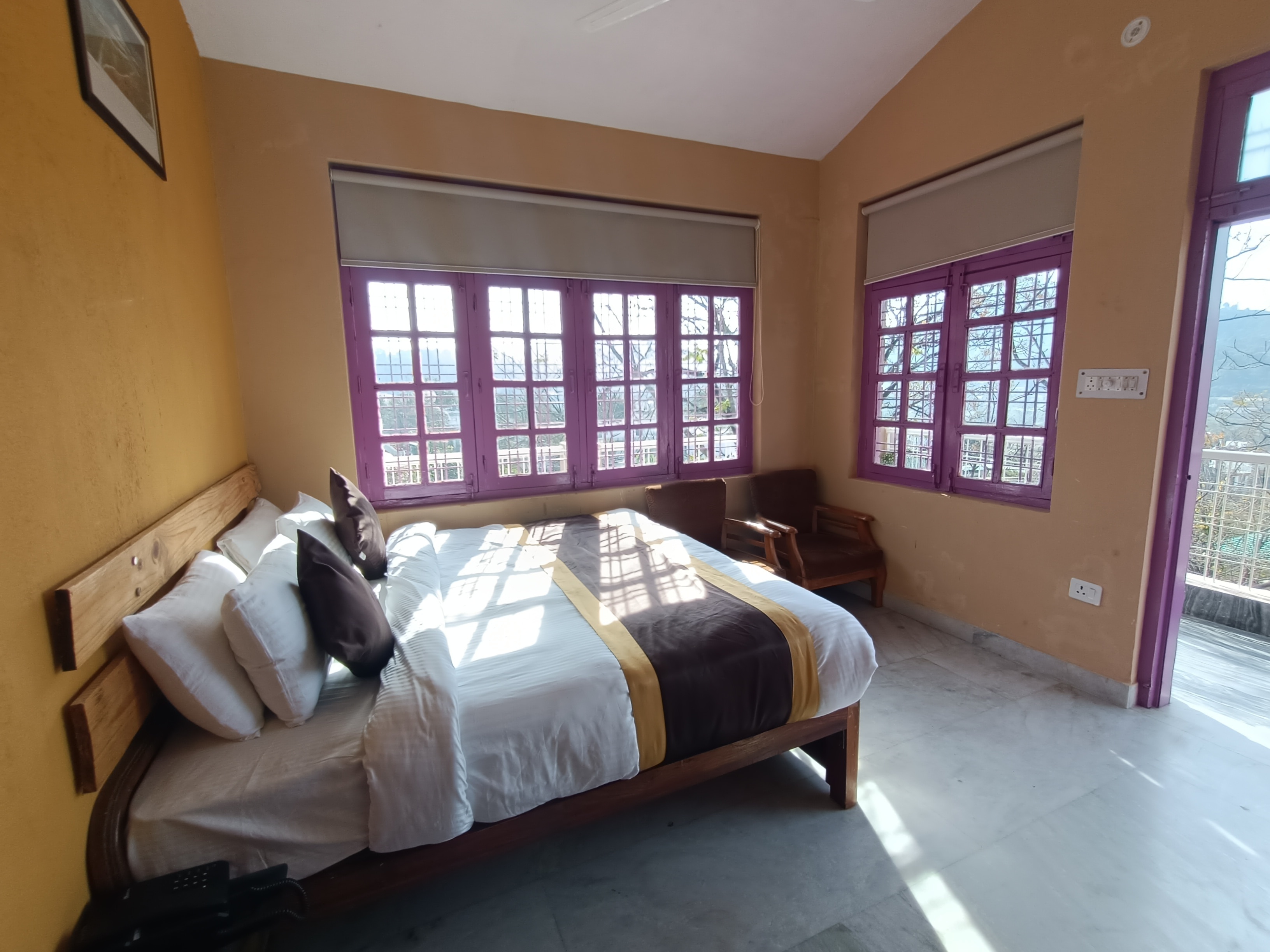 Hotel Perchwood, Bhimtal - Tap to explore photos