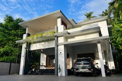 South Elegance Luxury 3BR Villa | Mahe/Tly, Thalasserry
