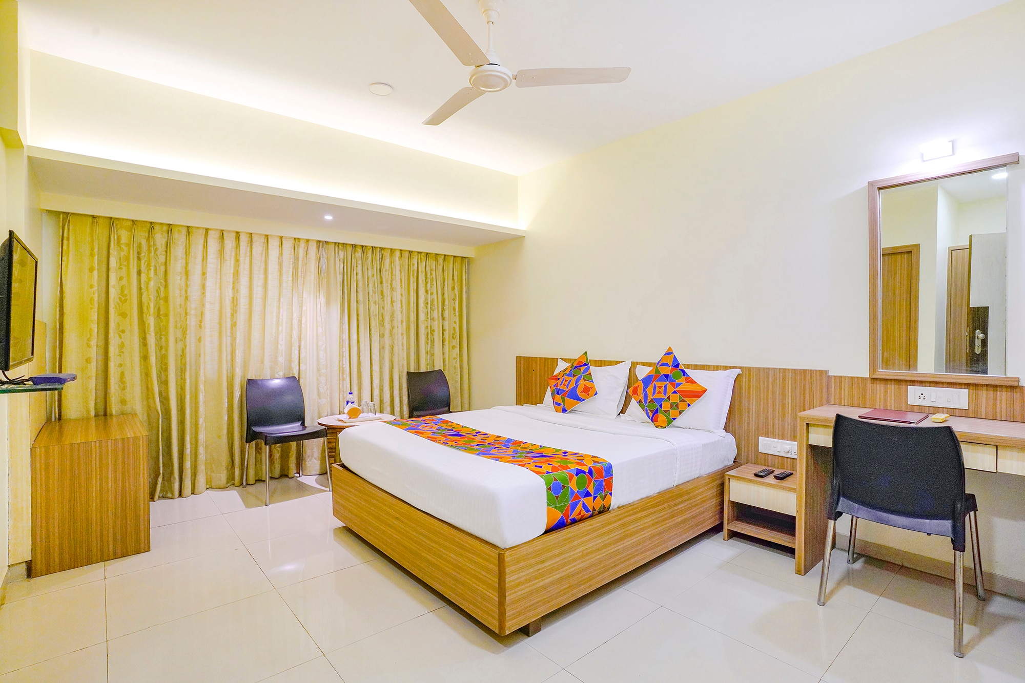 FabExpress Kuber - Nr. APMC Vashi, Navi Mumbai - Tap to explore photos