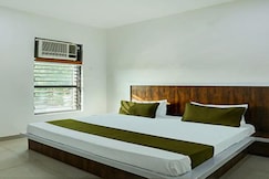 FabHotel Rajhans, Gurgaon