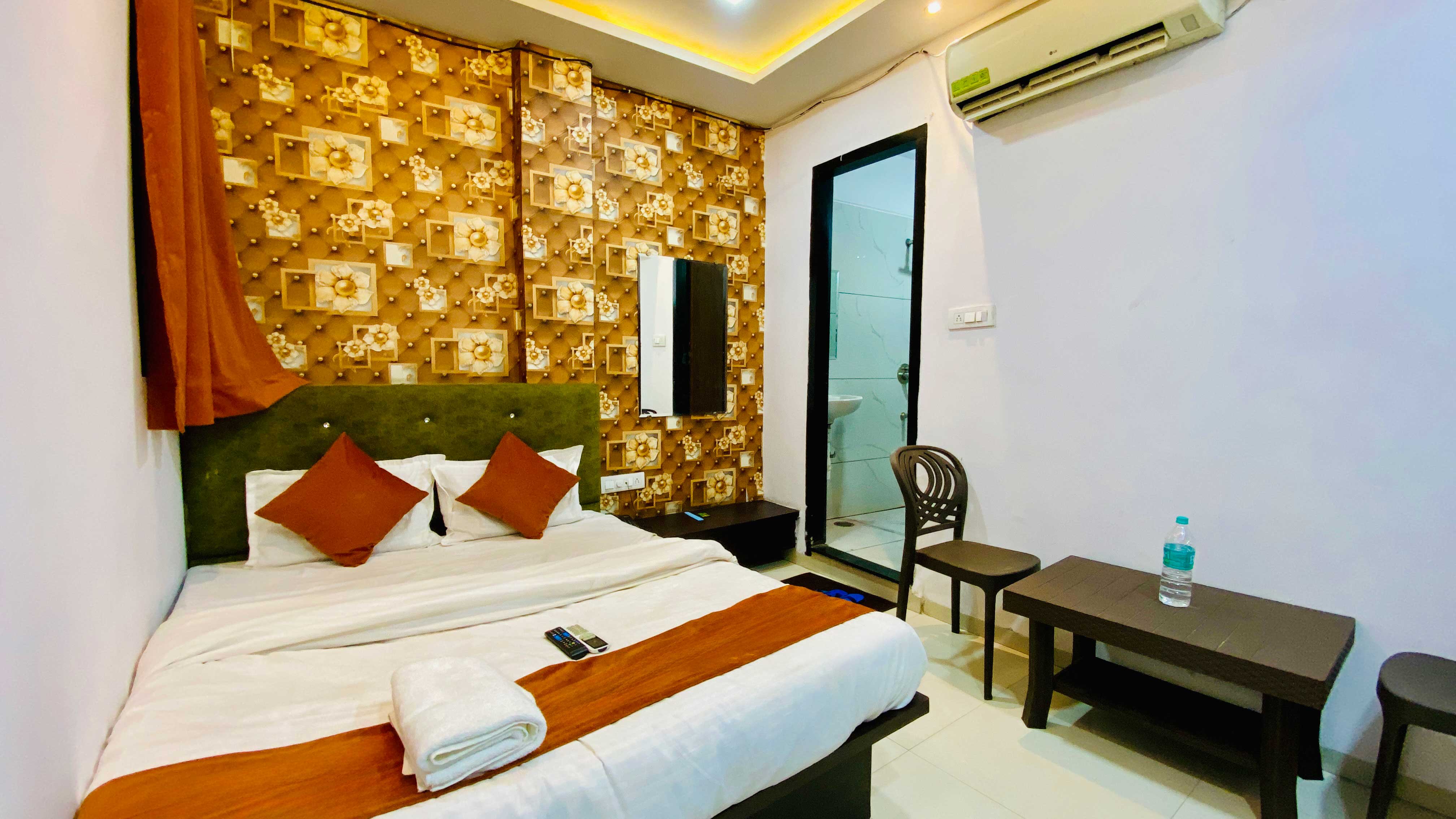 Hotel Swadeshi Dhani and Restaurant - Tap to explore photos