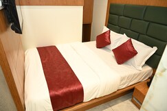 SUCHIETA INN HOTEL AND LODGING, Mumbai