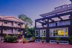 Auraya Homes Luxury 2BHK 5 Min to Vagator, Goa