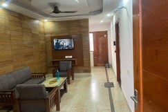 luxury Affordable Room Business Travel, Mohali
