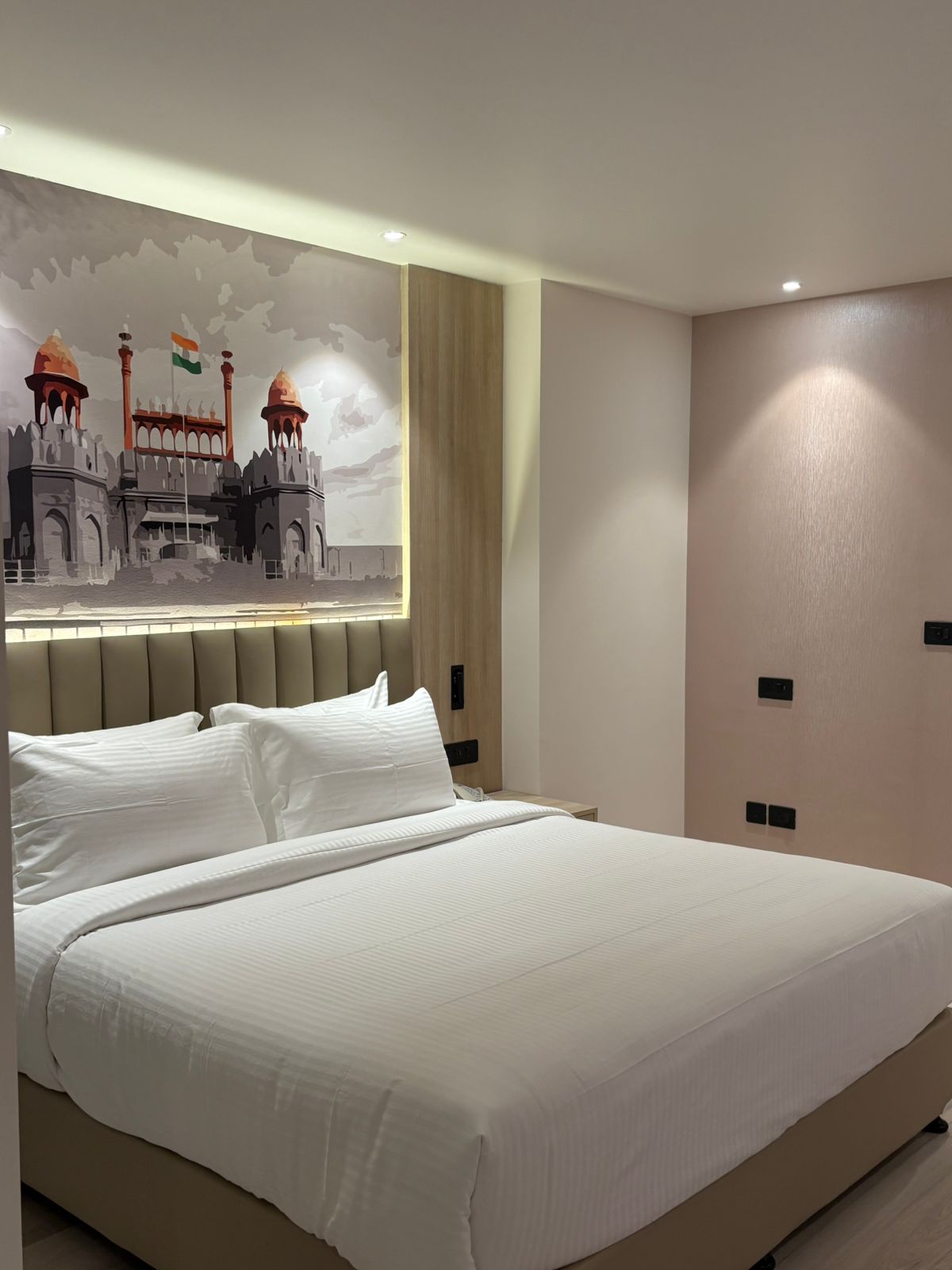 Regenta Suites Gurugram, Sector 49 Sohna Road - Tap to explore photos